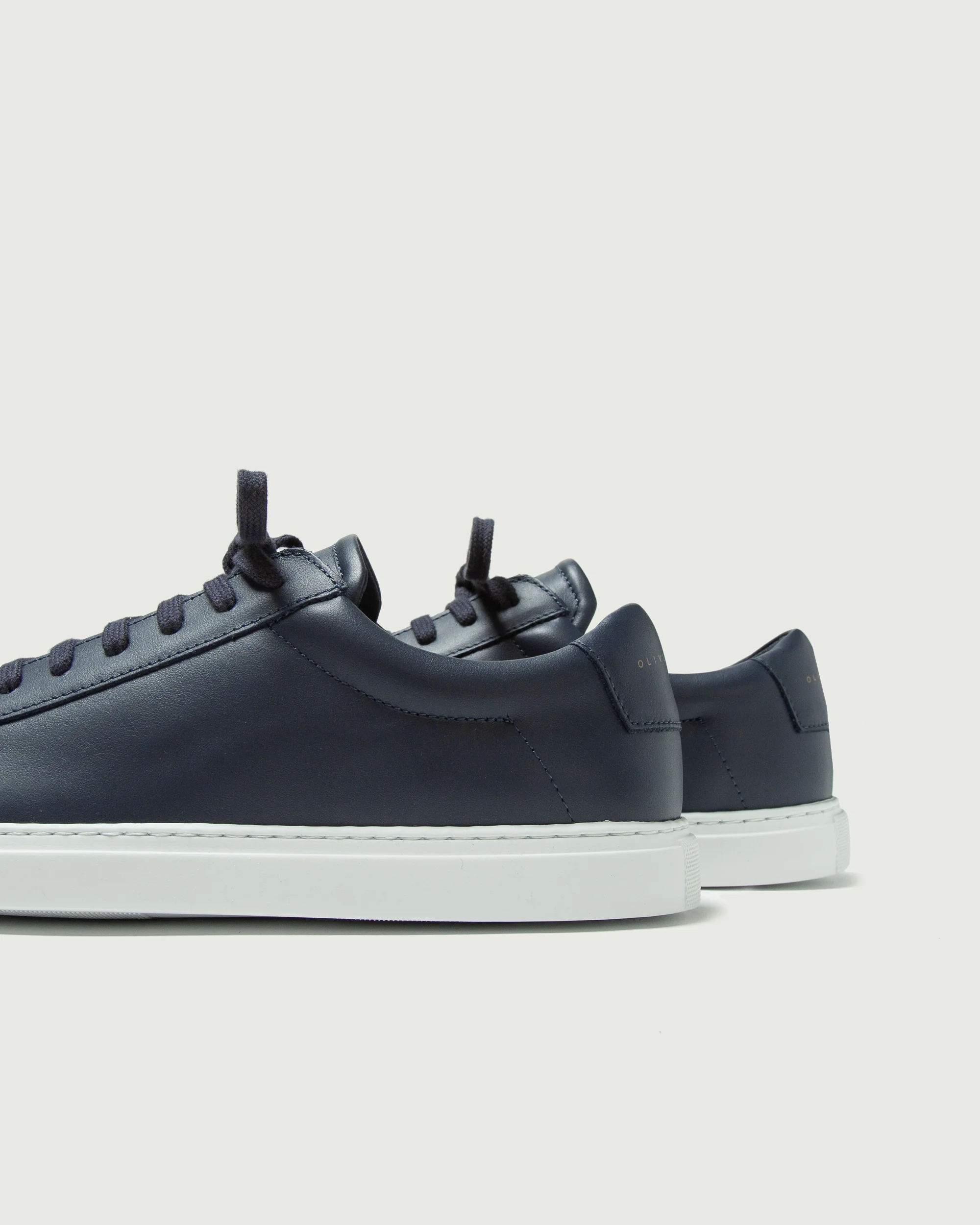 Low 1 | Royal - Image 3